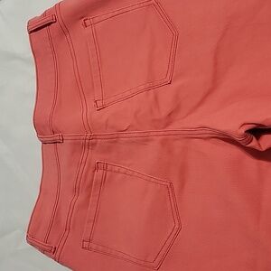 Style & Co Curvy Capri Size 8